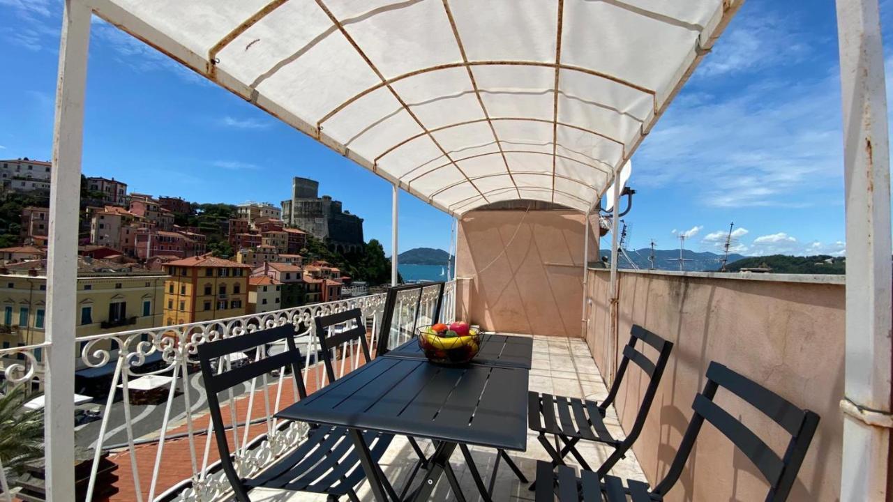 Square Views Apartment Леричи Екстериор снимка