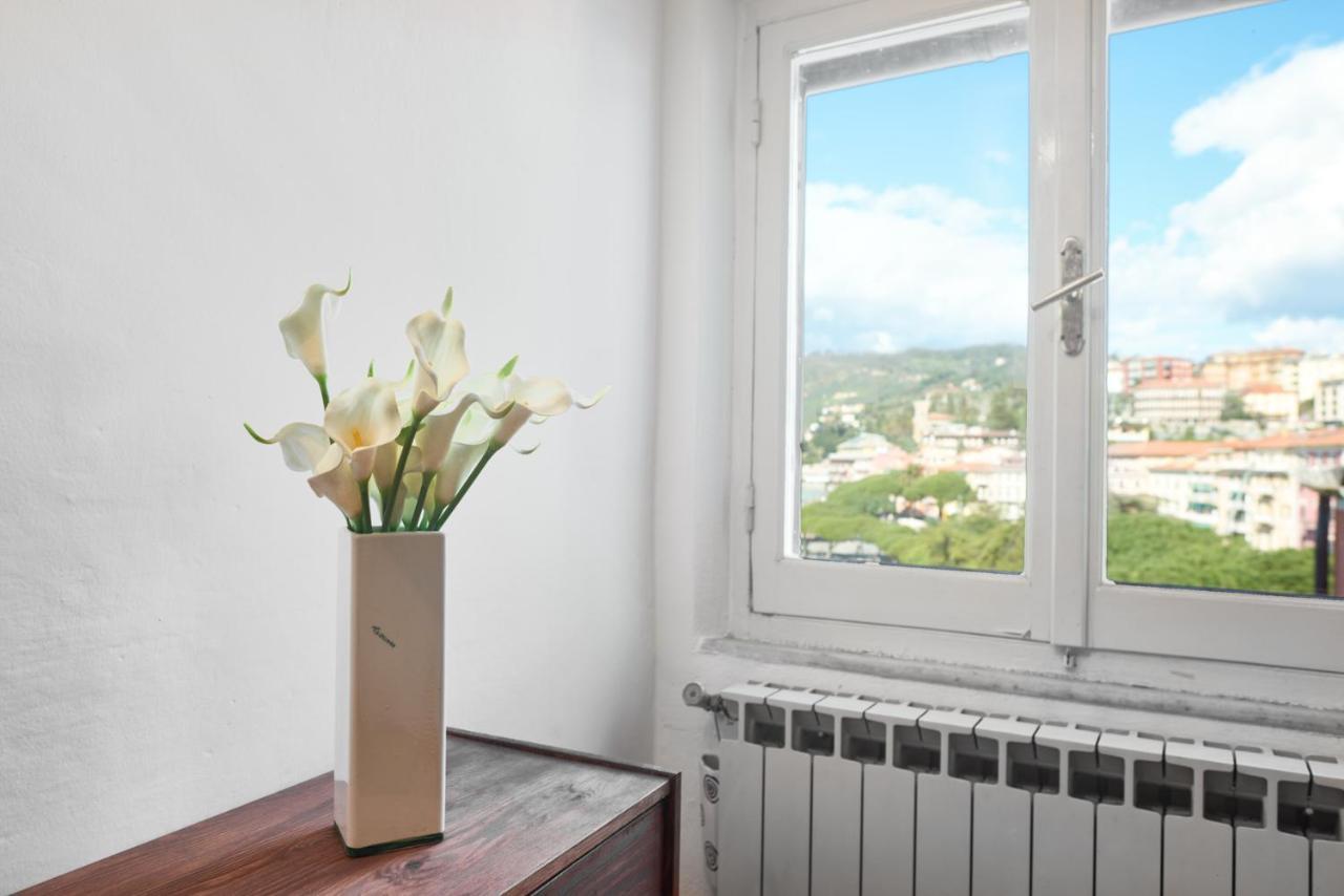 Square Views Apartment Леричи Екстериор снимка